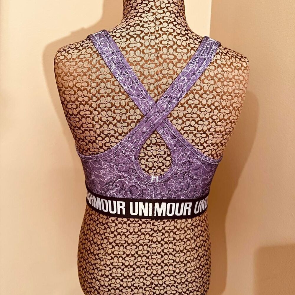 Under-armour Women's Purple Sports Bra Size Medium - Picture 2 of 7